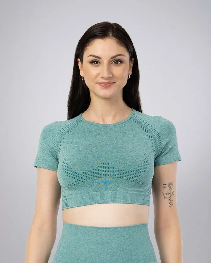 Crop tops deportivos de mujer